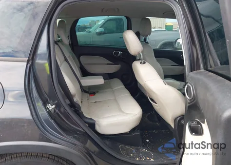 2018 Fiat 500L Trekking z USA, uszkodzony, nr VIN ZFBCFADH4JZ041118